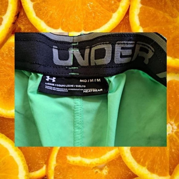 Under Armour Green Shorts Size Medium - Picture 3 of 4